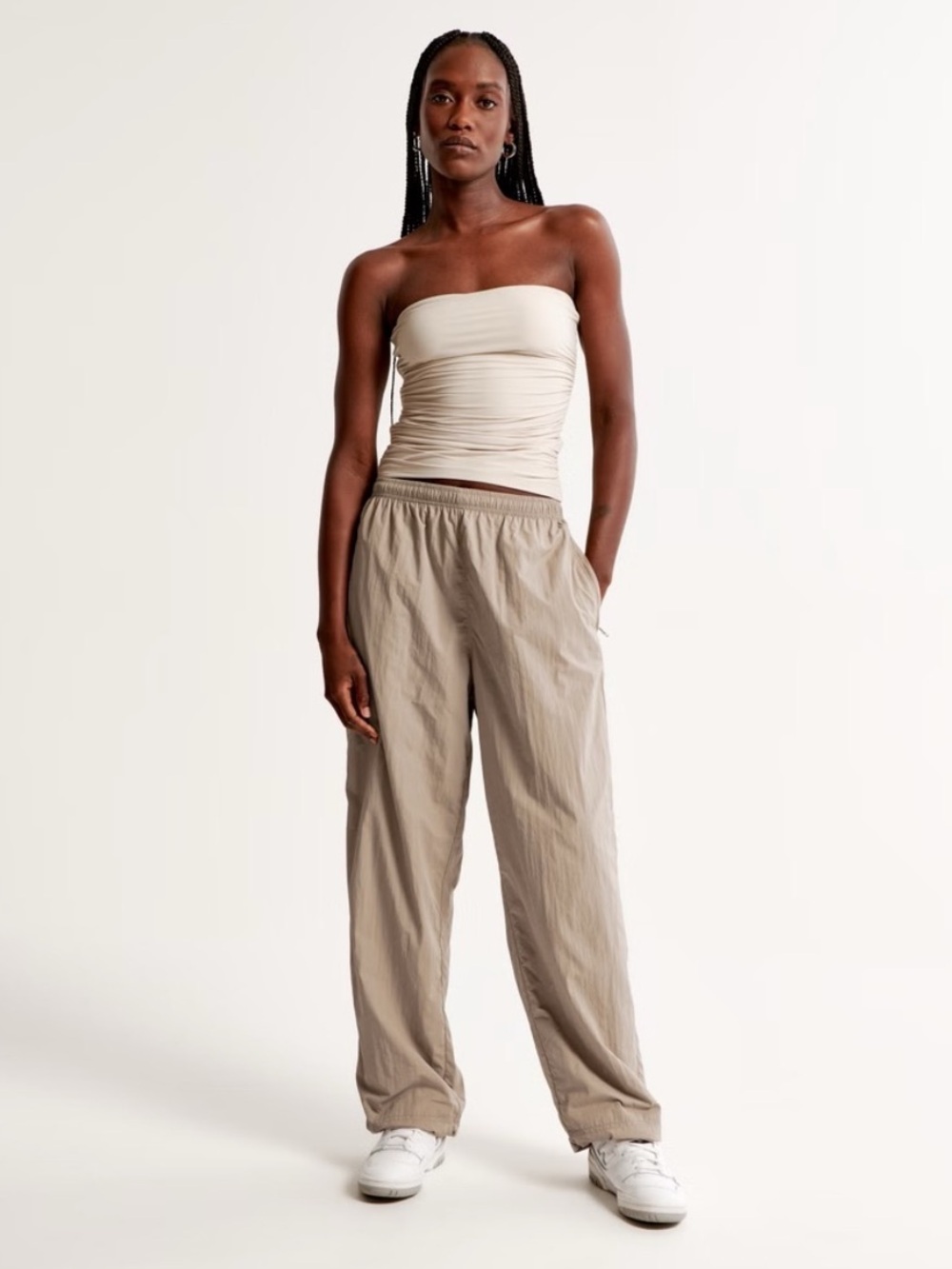 Abercrombie & Fitch Crinkle Nylon Track Pants in Khaki Beige, Size Small - Picture 1 of 14